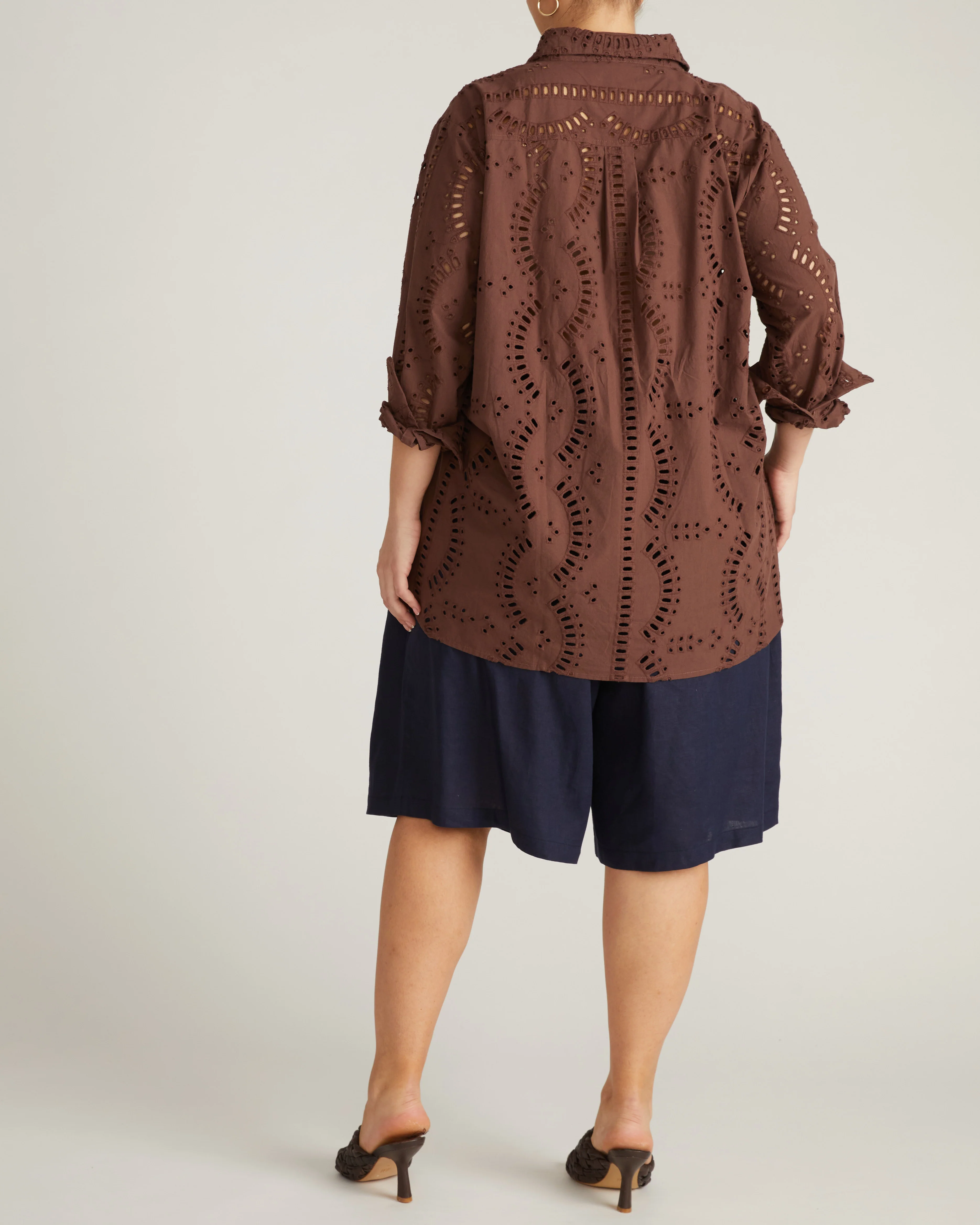 The Embroidered Artist Poplin Shirt - Peppercorn - Image 6