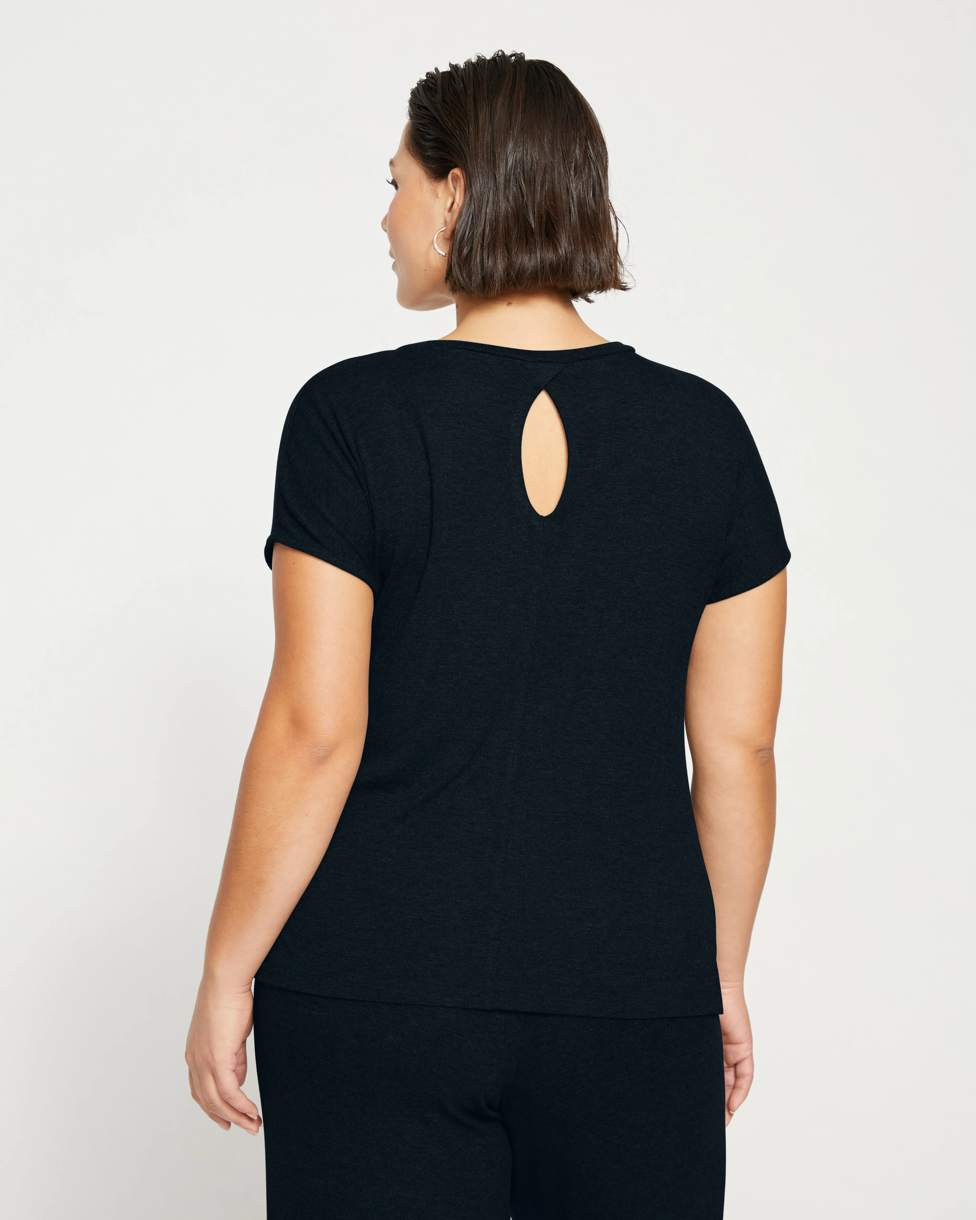 TravelKnit Relaxed Tee - Black - Image 4