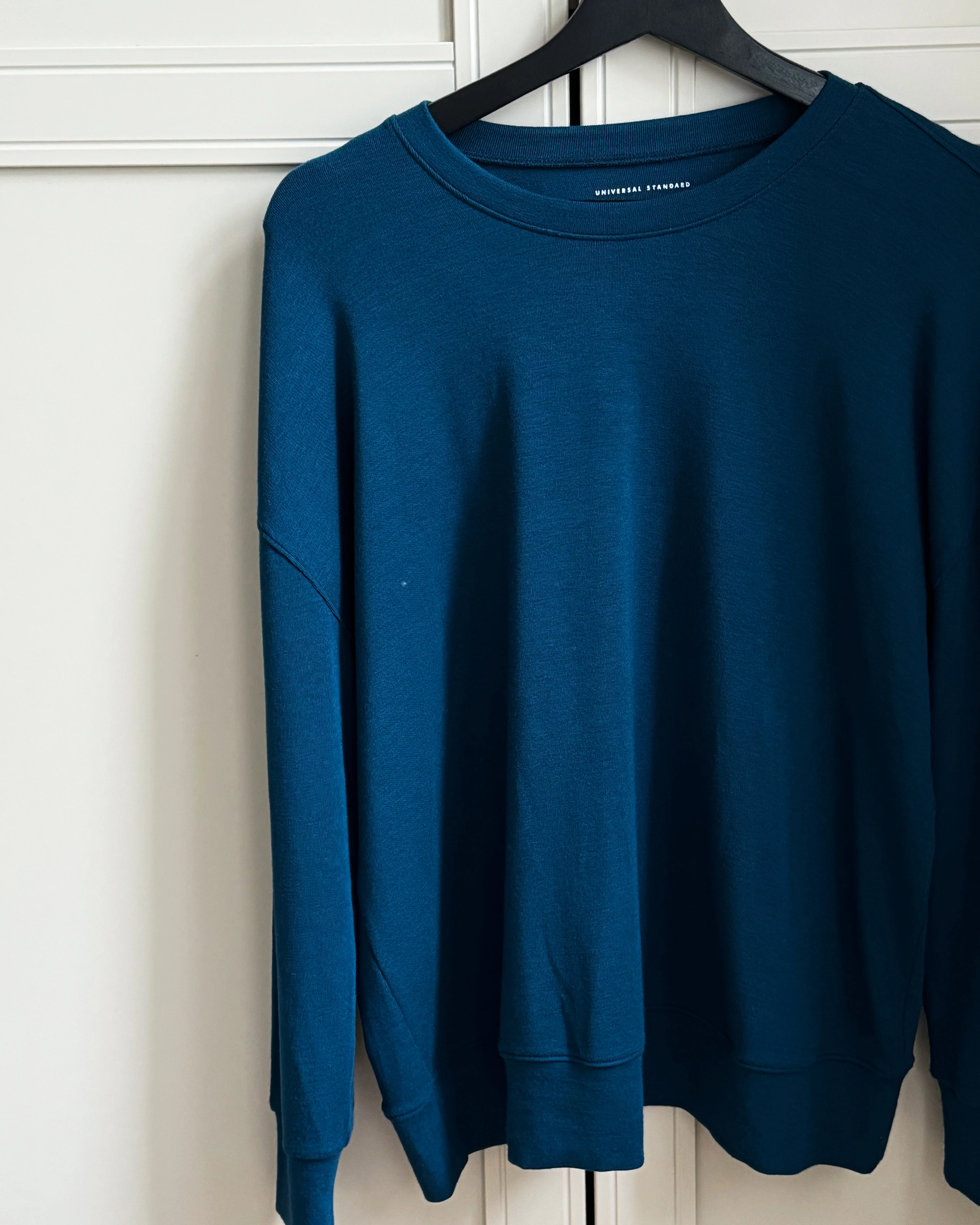 TravelKnit Sweatshirt - Blue Teal - Image 5