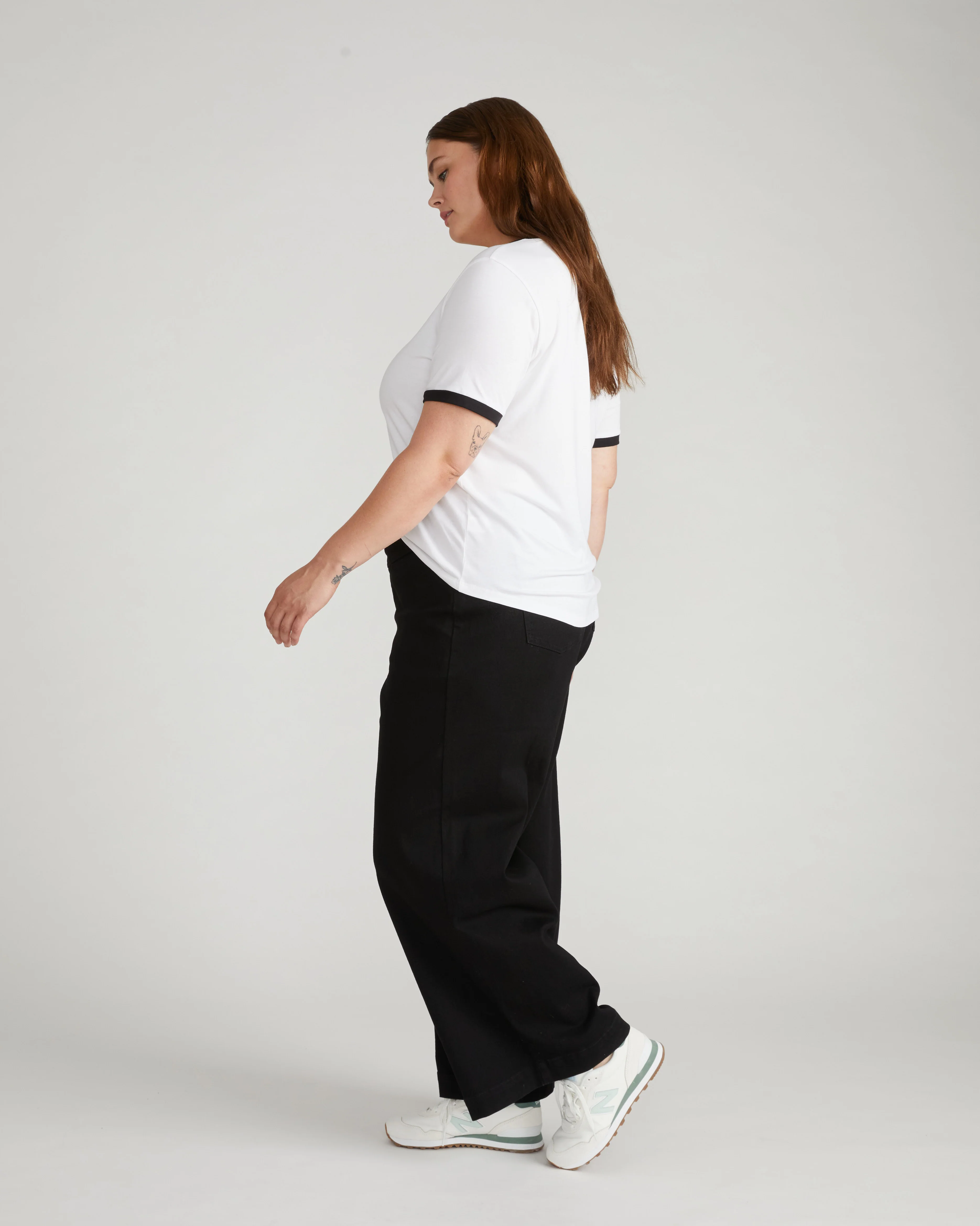 V Rex - White/Black Trim - Image 2